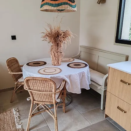Maison Bord De *